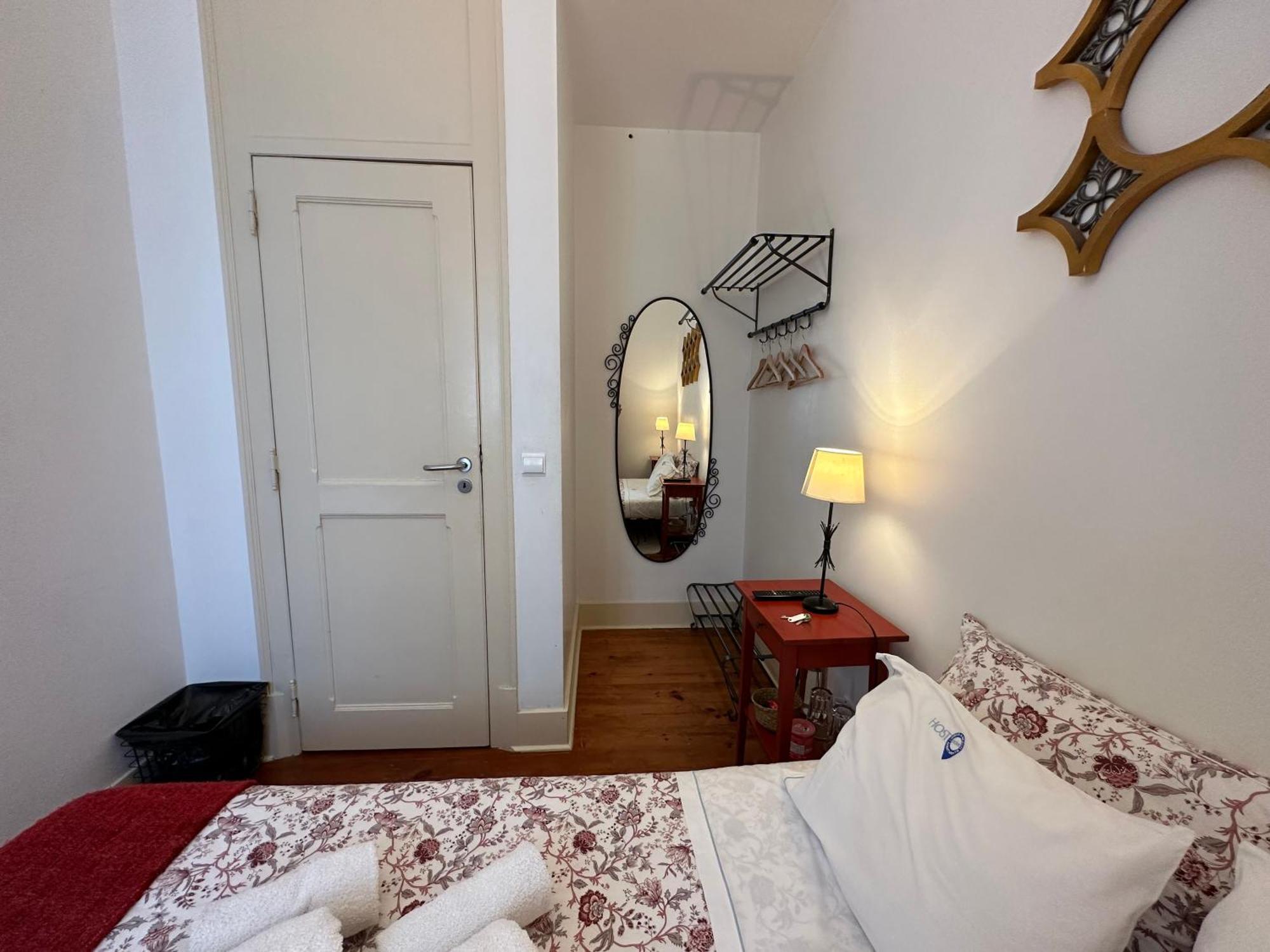 Estrela Charming Rooms By Host-Point ลิสบอน ภายนอก รูปภาพ