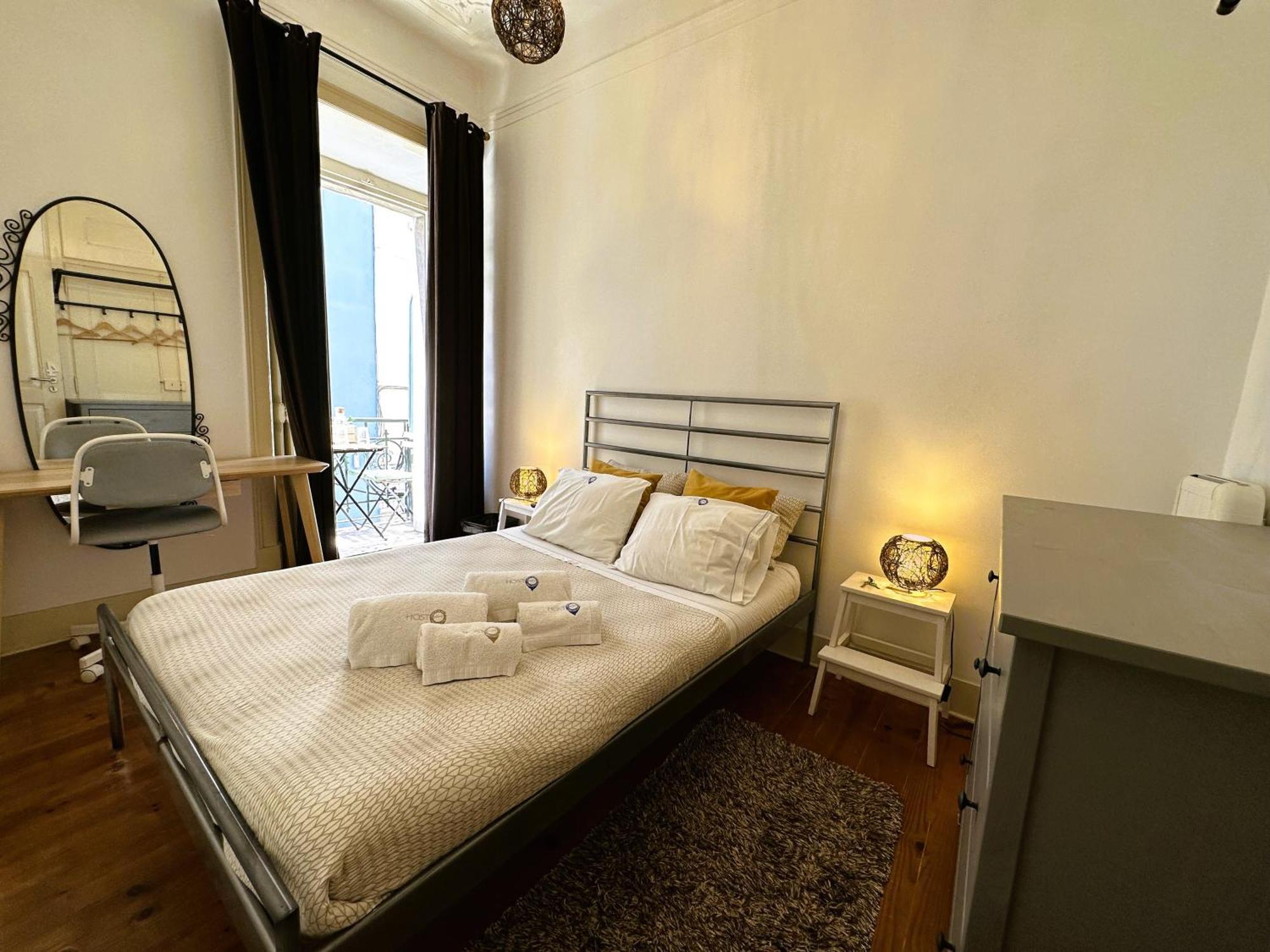 Estrela Charming Rooms By Host-Point ลิสบอน ภายนอก รูปภาพ