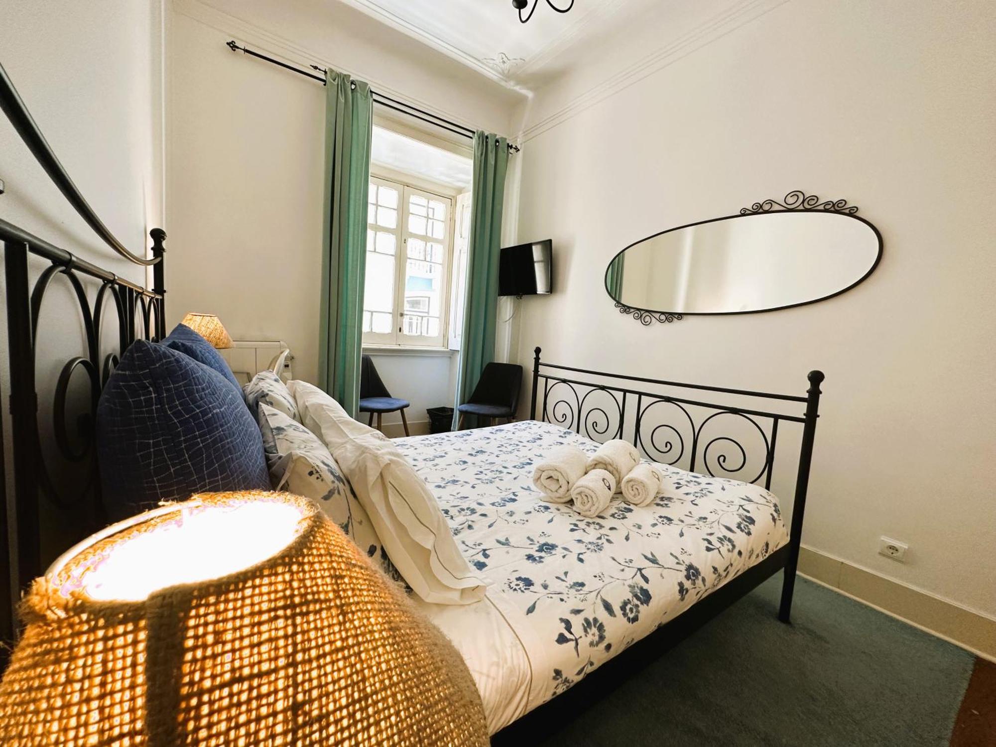 Estrela Charming Rooms By Host-Point ลิสบอน ภายนอก รูปภาพ