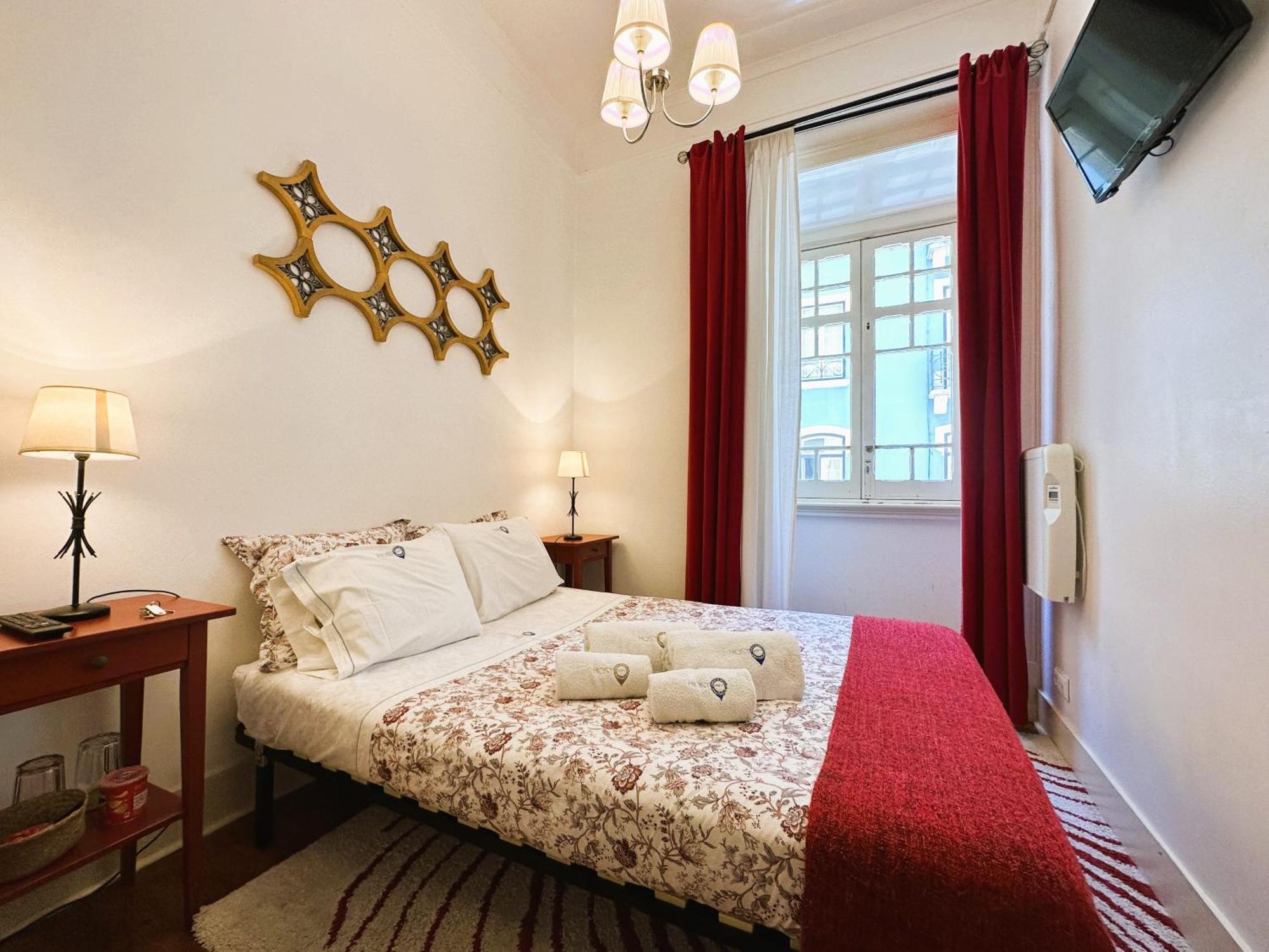 Estrela Charming Rooms By Host-Point ลิสบอน ภายนอก รูปภาพ